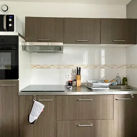 Cozy Cocoon Of With Terrace And Garden Apartman *